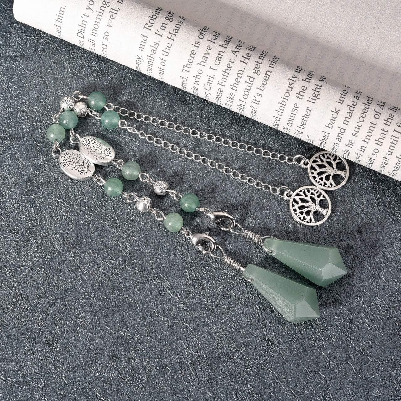 Green Aventurine Crystal Pendulum for Divination Natural Healing Crystal Point Dowsing Pendulum Gemstone Pendulum Pendants for Witchcraft Energy Balancing Meditation Gift Christmas - Image 2